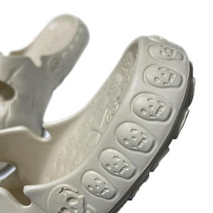 Summer Funny Unisex Adult Outdoor Halloween EVA Skull pantoufles pour hommes femmes - Product Image 6