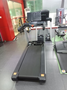 Coremax Gt8-max Bibo, Equipo de Gimnasio Comercial Coremax, Caminadora con Carga Inalámbrica Motorizada Gt8-max - Product Image 3