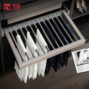 Organizador de Ropa Moderno para Armario, Perchero Extraíble para Pantalones, para Dormitorio o Armario - Product Image 1