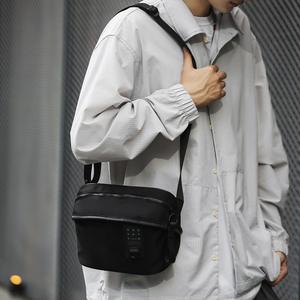 วีพาวเวอร์กระเป๋าคาดหน้าอกผู้ชาย กระเป๋าสะพายข้างไนลอน สีดำ สีเทา สีน้ำตาล สีทึบ แฟชั่นการเดินทางเพื่อการพักผ่อน ฤดูหนาว 2023 - Product Image 4