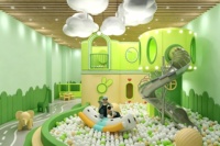 Aire de jeux intérieure moderne pour jardin, structure à deux étages, toboggan en spirale en acier inoxydable, fosse à balles, éclairage LED nuage, certifié CE