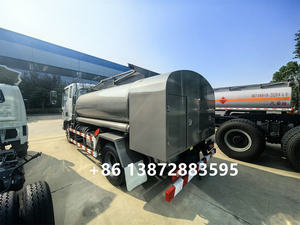 Camión <span class=keywords><strong>Cisterna</strong></span> <span class=keywords><strong>de</strong></span> <span class=keywords><strong>Combustible</strong></span> y Productos Químicos FOTON 6x2 Diésel, Nuevo, 25000L, Acero al Carbono, Transmisión Manual - Product Image 5