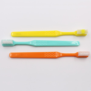 Custom Colored Soft Bristle Toothbrush Mc084 Adult Manual Toothbrush Clean Function - Product Image 1