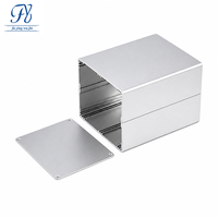 Contenitore in Alluminio Estruso 120x103x130mm, Scatola di Controllo con Pannello Frontale Avvitabile, Grado di Protezione IP54, Colore Argento