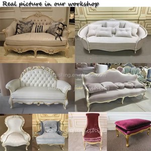 Set di Mobili per Soggiorno di Lusso in Vendita, Divani in Tessuto Stile Rococò Francese Bianco Crema con Finiture Dorate Classiche - Product Image 5