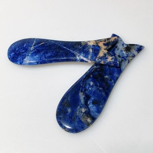 Gua sha-piedra <span class=keywords><strong>sodalita</strong></span> para masaje, Varios peces en forma de pez personalizados, fabricante Guagdong, 2020 - Product Image 4