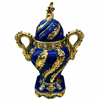 Soupière de luxe en porcelaine bleu cobalt européenne avec couvercle, filigrane doré et incrustations de cristal – Pièce maîtresse de décoration intérieure