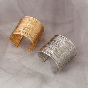 TseenYi Bracciale con polsino superiore Bracciale con braccio superiore in oro Bracciale con bracciale superiore avvolgente punk Bracciale polsino con bracciolo aperto minimalista freddo e regolabile