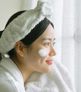 Espuma Limpiadora Profunda P.Z SSG SSAG, Espuma Limpiadora Facial Suave, Limpiador de Poros Profundos, Lavado Facial para Piel Grasa - Product Image 4