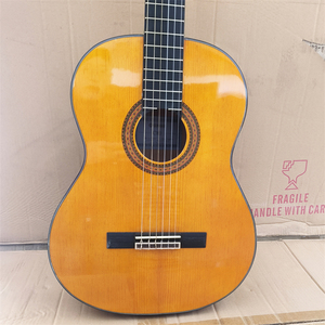 Guitarra Clásica C80, Las Guitarras Clásicas Más Vendidas - Product Image 1