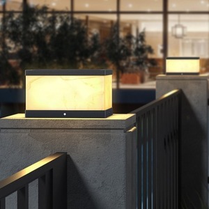 Lampe solaire LED simple imitation marbre pour poteau, idéale pour villa, cour et portail extérieur - Product Image 5