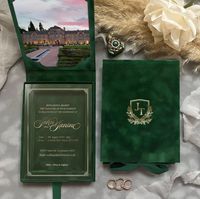 Boîte cadeau en velours vert foncé, best-seller transfrontalier, estampage à chaud, style européen, carte d'invitation de mariage personnalisable