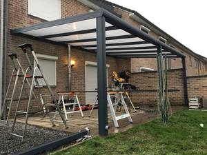 Auvent de terrasse en aluminium OEM d'usine, toiture de véranda en polycarbonate durable, vente en gros B2B - Product Image 2