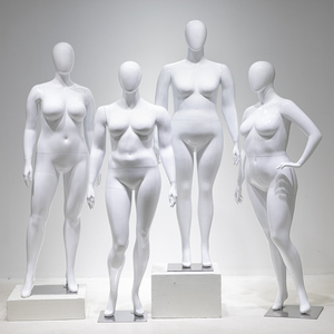Manichino Femminile in Plastica Resistente Taglia Grande con Base in Metallo, Manichino Curvy a Corpo Intero per Esposizione in Negozi di Abbigliamento - Product Image 6