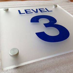 Targhetta per Porta in Metallo Moderna Personalizzabile di Alta Qualità, Molto Venduta, per Negozi - Product Image 4