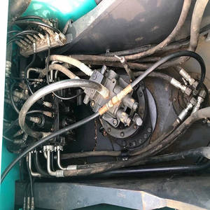 Excavadora Hidráulica Kobelco SK200 de Segunda Mano Fabricada en Japón - Maquinaria de Movimiento de Tierras con Pocas Horas de Trabajo en Existencia - Product Image 6