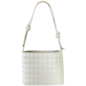 กระเป๋าสะพายข้างลายเพชรสีขาว สายปรับได้ ปิดด้วยซิป ชุดลำลองประจำวัน กระเป๋าสะพายไหล่ผู้หญิง - Product Image 5