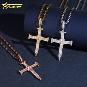 תליון צלב לגברים משובץ יהלומים מלאכותיים מוסאניט עם תעודת GRA, תכשיט היפ הופ פופולרי מכסף 925 - Product Image 5