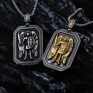 Collier pendentif ange Saint Michel en acier inoxydable pour homme, design rectangulaire avec ailes, bijou cadeau rétro - Product Image 1