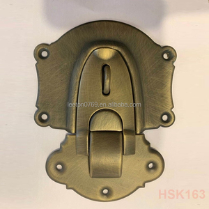Fournisseur d'usine, accessoires pour boîtes, 92 x 117 mm, <span class=keywords><strong>serrure</strong></span> <span class=keywords><strong>de</strong></span> <span class=keywords><strong>coffre</strong></span> en métal antique en laiton, <span class=keywords><strong>serrure</strong></span> à loquet - Product Image 3