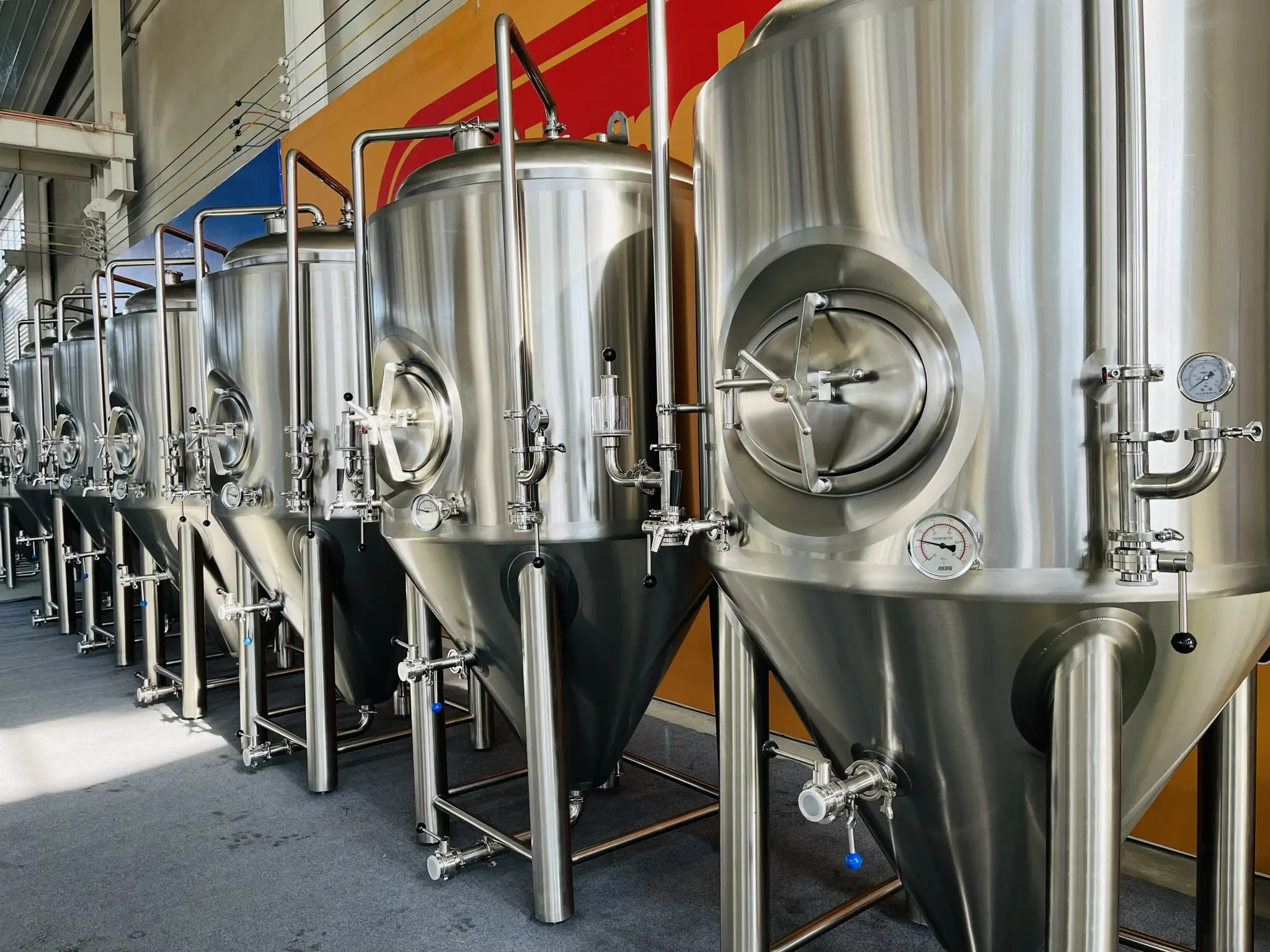 High quality stainless steel customized craft conical 5BBL 6BBL 800L 7BBL 1000L Fermentation tank