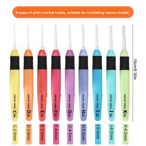 Kit de crochets lumineux à LED 9 modèles de crochets ergonomiques en plastique pour débutants Kit de crochet pour chandails à tricoter <span class=keywords><strong>Aiguilles</strong></span> brillantes - Product Image 4