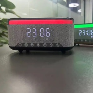 Xách tay BT Loa with15w sạc không dây đồng hồ báo thức RGB đầy màu sắc LED ánh sáng đèn bàn <span class=keywords><strong>FM</strong></span> <span class=keywords><strong>Radio</strong></span> cho phòng khách Bàn Cạnh Giường ngủ - Product Image 2