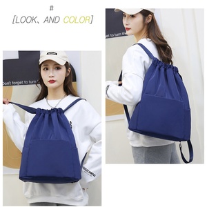 Sac de sport multi-poches imprimé résistant à l'eau avec compartiment à chaussures et cordon de serrage – Nouvelle collection - Product Image 5