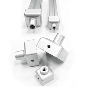 Profilés en aluminium de 20/30/40 mm aux normes européennes et chinoises avec un design moderne, accessoires d'extérieur, supports de connexion pour roulettes - Product Image 1