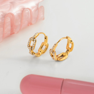 Pendientes de aro de acero inoxidable chapados en oro con diseño de cadena de cristal para mujer, regalo, joyería, accesorio de moda - Product Image 4