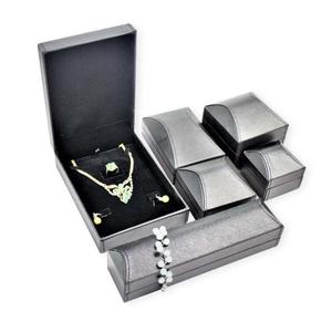 Caja de Joyería de Piel Sintética con Diseño Arqueado Cody, 9*9*5cm, de Lujo, Personalizable, Venta al Por Mayor - Product Image 3