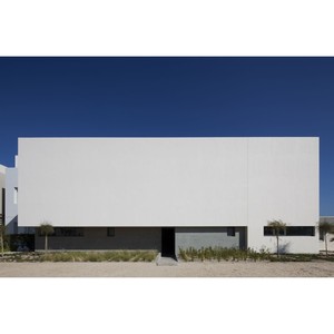Solución Integral para Proyectos de Estructuras de Acero Ligeras para Villas Minimalistas Blancas - Product Image 1