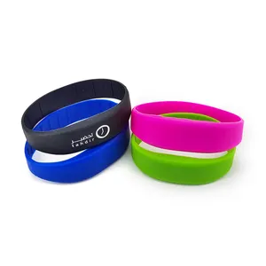 Printing Adjustable 13.56mhz NFC Bracelets RFID Silicone Wristbands With QR Code for VIP management