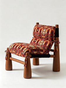 Chaise longue en bois massif de style bohème, chaise d'appoint en tissu à motifs ethniques rouges pour salon et chambre à coucher - Product Image 2