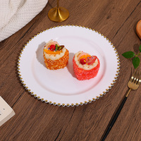 Assiettes de présentation rondes en plastique transparent perlé de 13 pouces pour fêtes, mariages et événements