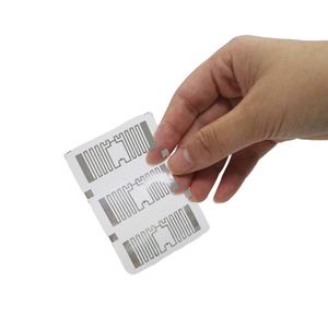 Etiqueta RFID Pasiva UHF de Largo Alcance Getsmart GSC-G42U(A)-U8 de 42*16mm para Logística y Prendas de Vestir, Chip U8 EPC, Venta al Por Mayor - Product Image 1