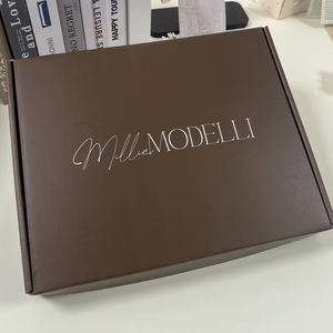 Boîtes d'expédition de vêtements personnalisées avec logo blanc, boîtes en papier biodégradables, boîtes pliables pour l'envoi postal, emballages pour cadeaux - Product Image 6