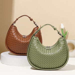 メーカーカスタム大量注文 レディース ヴィンテージ 高級PUレザー ハーフムーン ショルダーバッグ カスタムデザイナーハンドバッグ 女性用 - Product Image 3