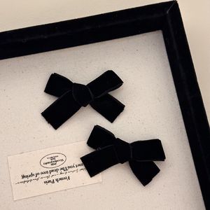 Fermaglio per capelli vintage in velluto nero con fiocco, grazioso fermaglio a coda di cavallo tinta unita per donne e ragazze, accessori moda per capelli - Product Image 1