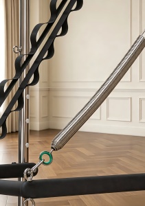 Reformer de Pilates Portátil y Ajustable, de Madera de Arce, 3 en 1, Tipo Cadillac con Torre - Product Image 4