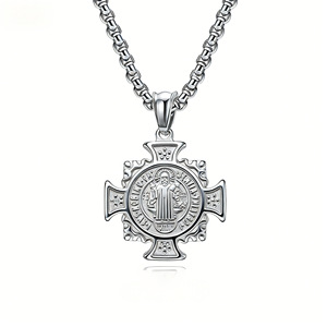 Collier avec pendentif croix géométrique Saint Benoît en acier inoxydable, bijoux cadeau unisexe - Product Image 5