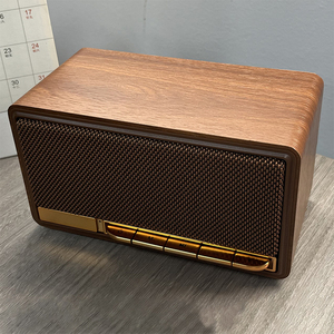Altavoz Inalámbrico Retro <span class=keywords><strong>Edifier</strong></span> Q6 con Caja de Madera, Salida de 10-30W, Verde Clásico, Negro Mágico, Sistema de Audio Portátil para Exteriores con FM y Bluetooth - Product Image 3