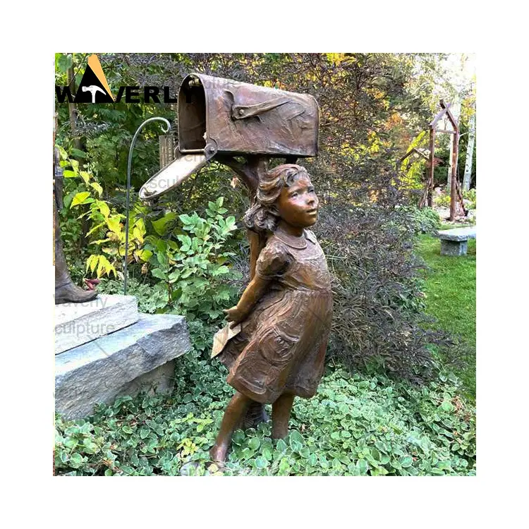 בית מודרני גינה קישוט חיצוני תיבת דואר חיצוני פסל עתיק הליהוק פליז נערה figine פסל תיבת דואר