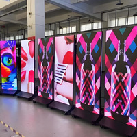 Schermo LED a Colori per Interni, Pieghevole e Mobile, Passo Pixel P1.53-P2.5, per Esposizioni in Negozi e Centri Commerciali, Display Verticale