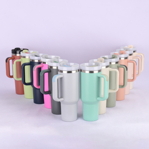 Gobelet isotherme en acier inoxydable personnalisé avec logo OEM, poignée et paille, sans BPA, avec affichage LED de la température, pour boissons chaudes et froides - Product Image 3