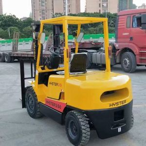 Montacargas Hyster Usado de Alto Rendimiento, 3.5 Toneladas, Motor Diésel, 4 Ruedas, Bajo Consumo, Alta Eficiencia, Uso en Taller, Mástil de Dos Etapas - Product Image 6