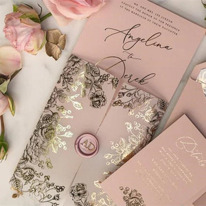 Envoltura de terciopelo con estampado personalizado, para invitaciones - Product Image 3