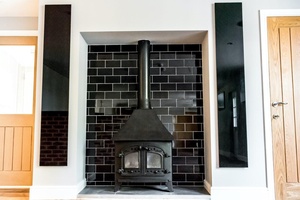 Calentador Solar SlimLine Elegante de 600 Vatios, IP65, Infrarrojo, sin Marco, de Vidrio Negro, Calentamiento Rápido, Control Inteligente por Aplicación, Fácil Instalación - Product Image 2