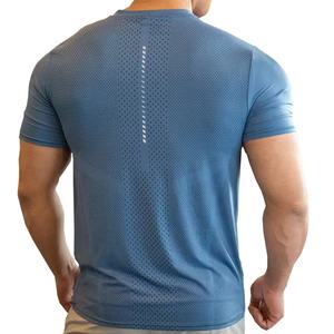 T-shirt de sport pour homme OEM, élastique, léger, polyester et élasthanne, respirant, vêtements de sport pour la course à pied - Product Image 3