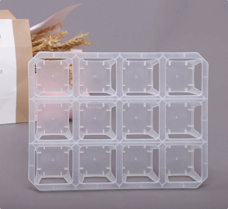Plateau transparent 12 trous